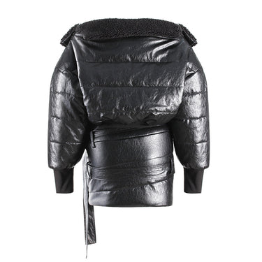 Small niche short bread jacket with multiple wearing styles and plush cotton jacket with large collar design